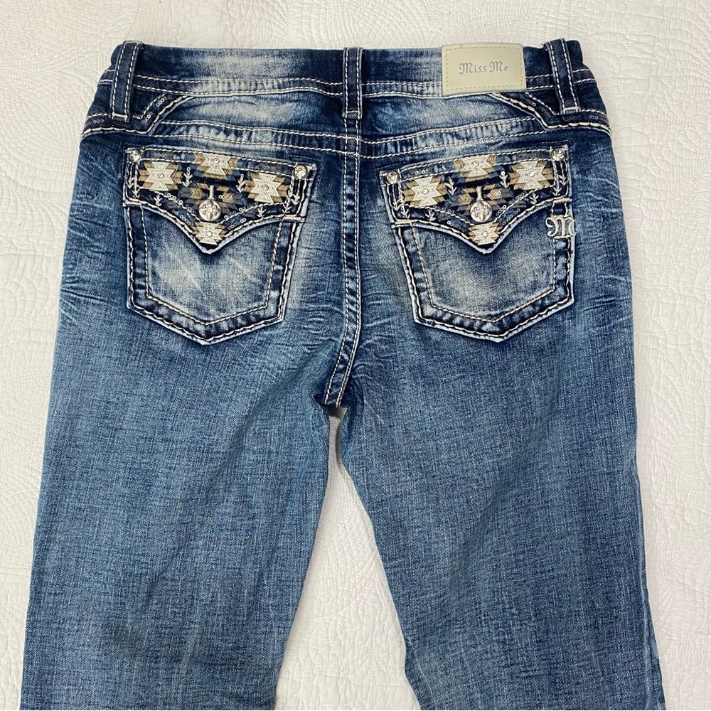 Miss Me Low-Rise Boot jeans Size 31 - Picture 9 of 13